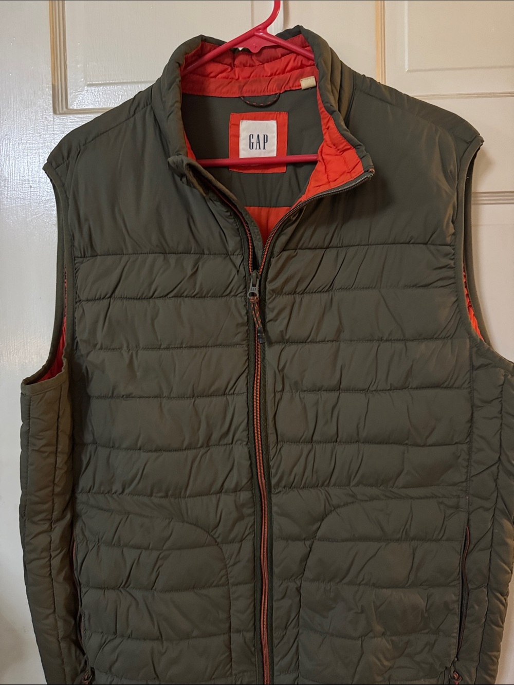 GAP Men's Olive Green Quilted Vest with Orange Interior